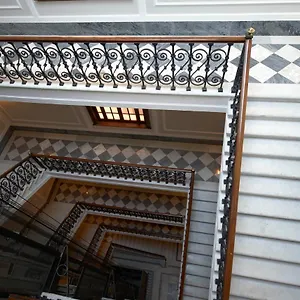 harrys-bar-trevi-luxury-apartments-mignanelli.it-romehotels.com/